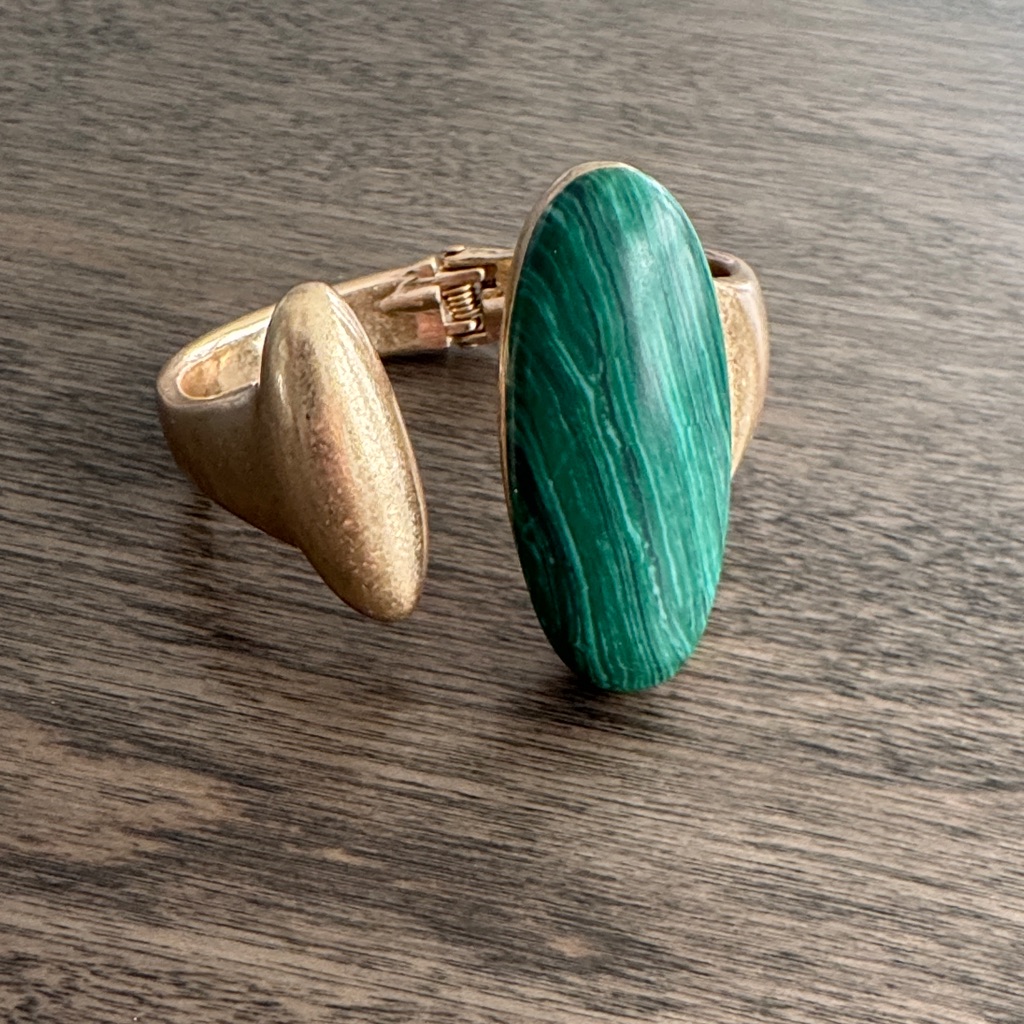 Like New Faux Gold And Stone Bracelet